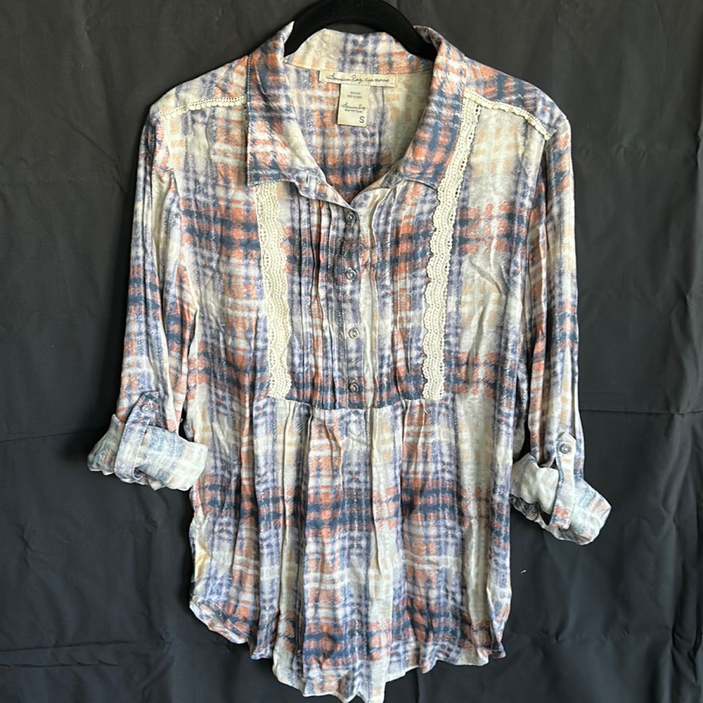 SALE ✨ American Rag (S) Plaid Lace Henley Blouse